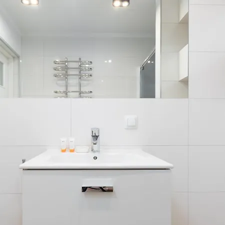 Kolobrzeg Apartament Towarowa By Renters * Kolberg